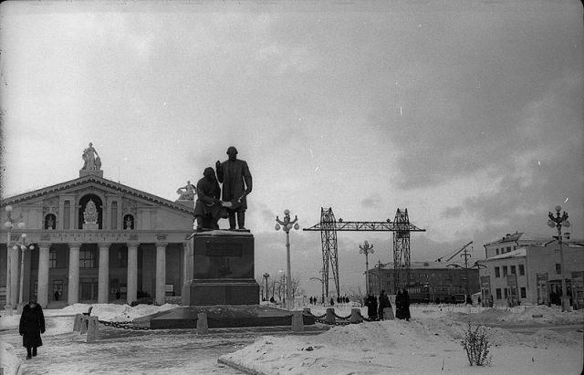 Строительство домов по пр. Ленина. Вторая половина 1950-х гг.