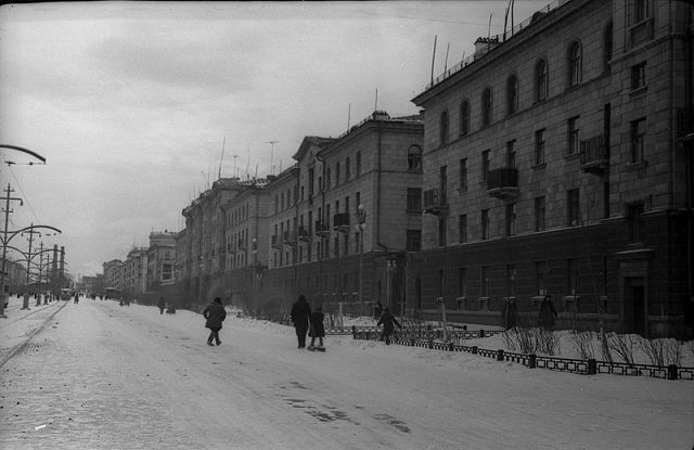 Пр. Ленина. Нечетная сторона пр. Ленина. Фото рубежа 1950-1960-х гг.