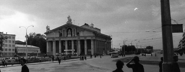 Театральная площадь. Август 1966 года