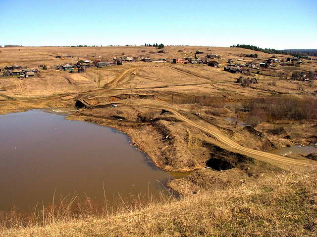 Всё, что осталось от Молебского завода и его плотин (фото 2000 гг.)