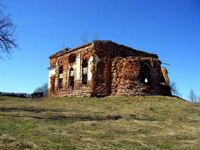 Развалины старого завода