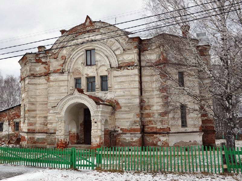 Висимская церковь Николая Чудотворца и Анатолия Никомедийского (фото 2015 г.) 