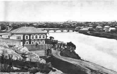 Вид на реку Тагил и центр города