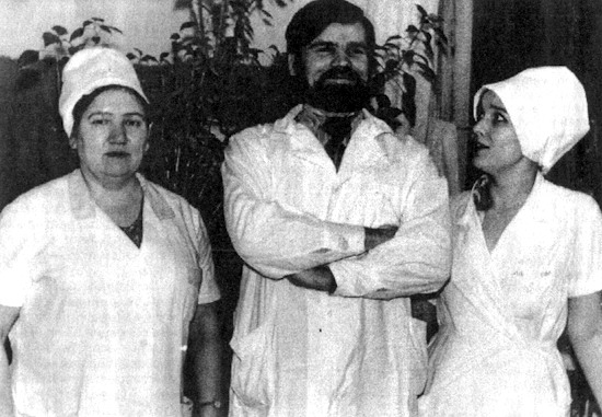Слева направо: Елизавета Степановна Потапова, Василий Васильевич Серков, Галина Васильевна Таланова. 1977 год.