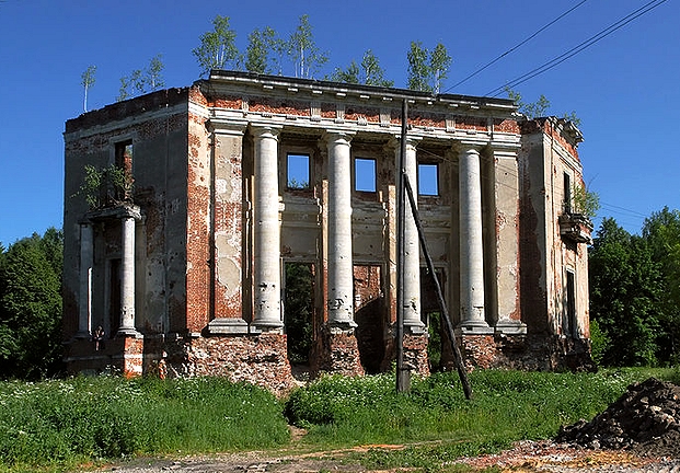 Демидовский дом в Петровском-Алабино (фото наших дней)